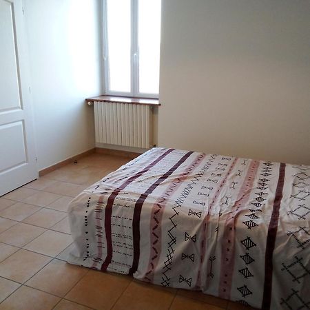 Chez Steph Apartment Saint-Germain-Nuelles Ngoại thất bức ảnh